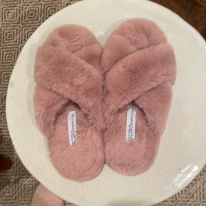 BCBG Faux Fur Pink Slippers, small